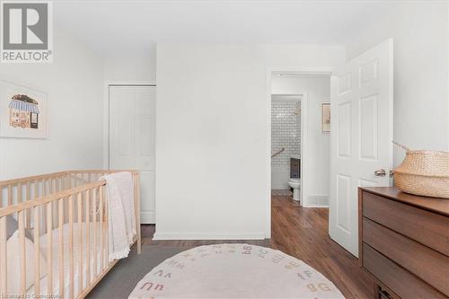 1146 Leaside Road, Hamilton, ON - Indoor Photo Showing Bedroom