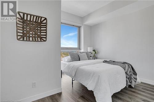 60 Frederick Street Unit# 1507, Kitchener, ON - Indoor Photo Showing Bedroom