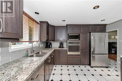 1960 Horizon Drive, Ottawa, ON - Indoor Photo Showing Kitchen With Stainless Steel Kitchen With Double Sink