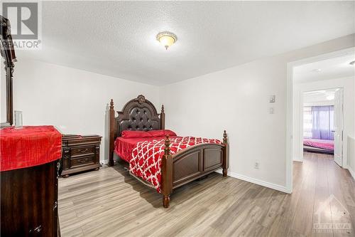 3194 Stockton Drive, Gloucester, ON - Indoor Photo Showing Bedroom