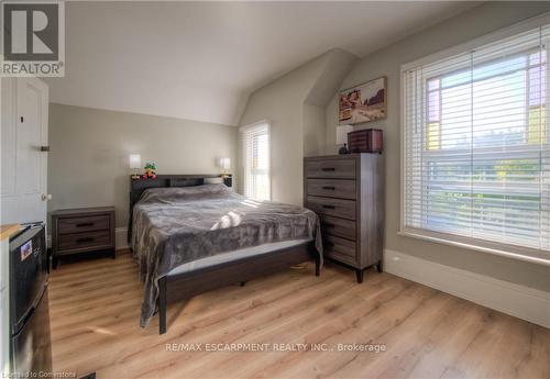 97 Eagle Avenue, Brantford, ON - Indoor Photo Showing Bedroom