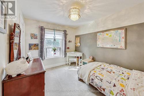 82 Ottawa Street S, Hamilton, ON - Indoor Photo Showing Bedroom