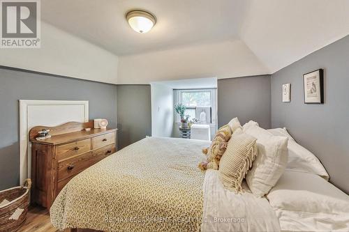 82 Ottawa Street S, Hamilton (Delta), ON - Indoor Photo Showing Bedroom