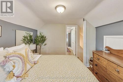 82 Ottawa Street S, Hamilton (Delta), ON - Indoor Photo Showing Bedroom