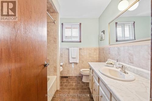 62 Henley Drive, Hamilton (Stoney Creek), ON - Indoor Photo Showing Bathroom