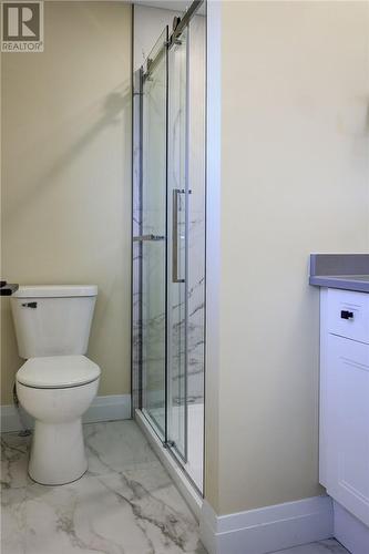 4337 Larocque Avenue, Val Caron, ON - Indoor Photo Showing Bathroom