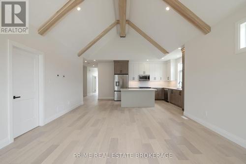 35 - 63 Compass Trail, Central Elgin (Port Stanley), ON - Indoor Photo Showing Kitchen