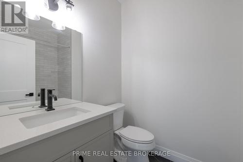 35 - 63 Compass Trail, Central Elgin (Port Stanley), ON - Indoor Photo Showing Bathroom