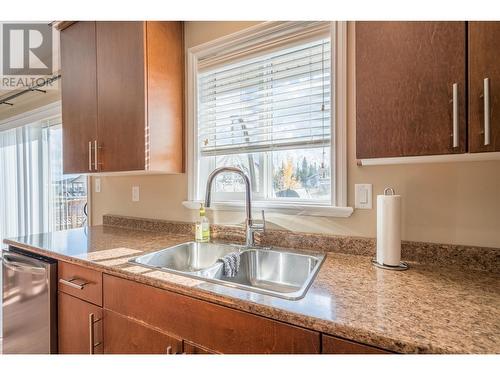 8542 St Lawrence Avenue, Prince George, BC - Indoor Photo Showing Kitchen With Double Sink