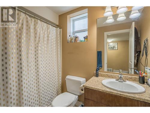 8542 St Lawrence Avenue, Prince George, BC - Indoor Photo Showing Bathroom