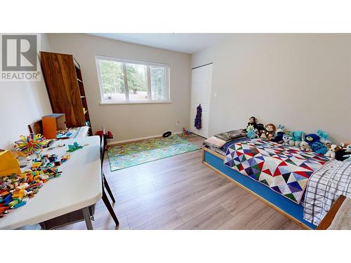 4908 Peasim Court, 108 Mile Ranch, BC - Indoor Photo Showing Bedroom