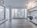 910 - 181 Dundas Street E, Toronto, ON  - Indoor Photo Showing Kitchen 