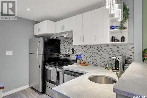 2158 Wallace Street, Regina, SK - Indoor Photo Showing Kitchen With Stainless Steel Kitchen