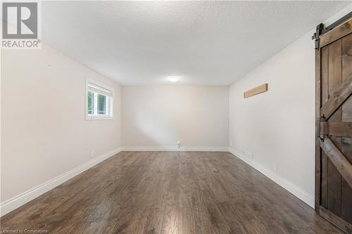 8 Camelot Drive, Hamilton, ON - Indoor Photo Showing Other Room