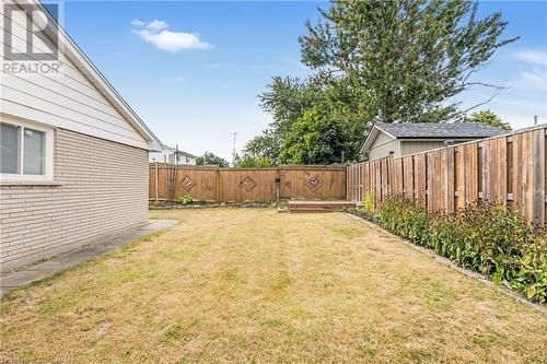 8 Camelot Drive, Hamilton, ON - Outdoor