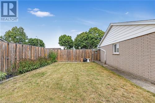 8 Camelot Drive, Hamilton, ON - Outdoor