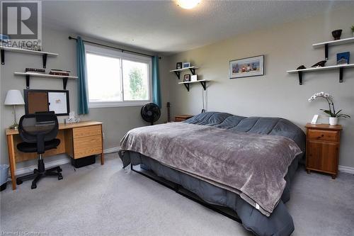 150 Gateshead Crescent Unit# 122, Stoney Creek, ON - Indoor Photo Showing Bedroom