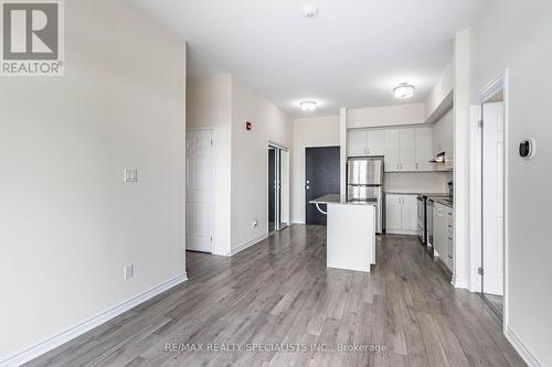 109 - 200 Lagerfeld Drive, Brampton (Northwest Brampton), ON - Indoor Photo Showing Kitchen