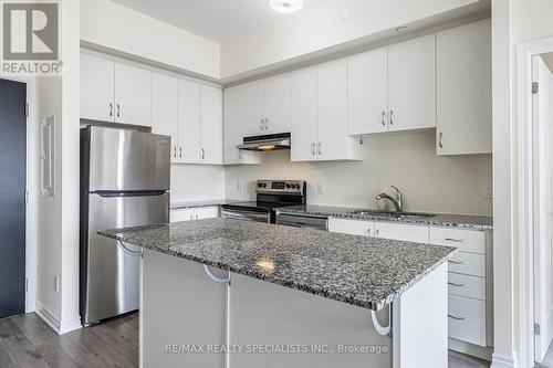 109 - 200 Lagerfeld Drive, Brampton (Northwest Brampton), ON - Indoor Photo Showing Kitchen With Upgraded Kitchen