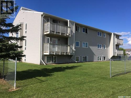 203 3094 5Th Avenue E, Prince Albert, SK - Outdoor With Balcony