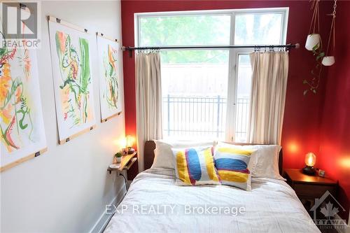 210 - 100 Champagne Avenue S, Ottawa, ON - Indoor Photo Showing Bedroom