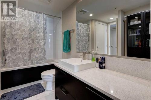 2203, 1111 10 Street Sw, Calgary, AB - Indoor Photo Showing Bathroom