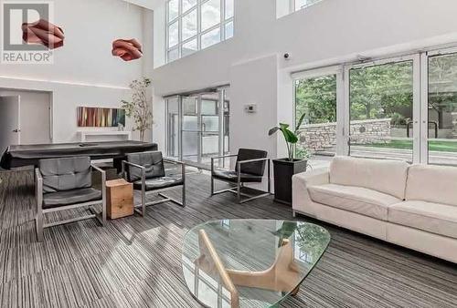 2203, 1111 10 Street Sw, Calgary, AB - Indoor Photo Showing Living Room