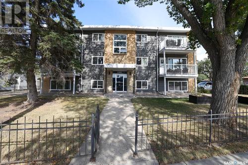 5 230 Broadway Avenue E, Regina, SK - Outdoor With Balcony With Facade