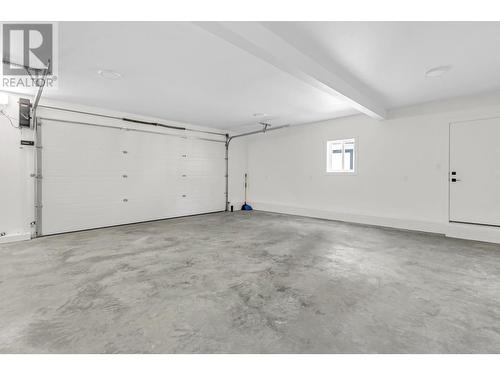 3924 Brink Court, Prince George, BC - Indoor Photo Showing Garage