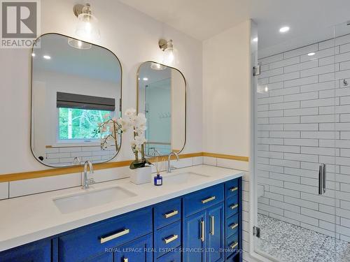 51 Gateway Court, Whitby, ON - Indoor Photo Showing Bathroom