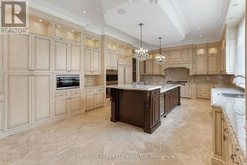 29 Riverside Boulevard W, Vaughan, ON - Indoor Photo Showing Kitchen