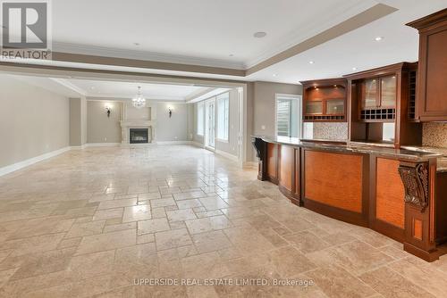 29 Riverside Boulevard W, Vaughan, ON - Indoor Photo Showing Kitchen