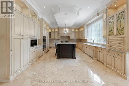 29 Riverside Boulevard W, Vaughan, ON - Indoor Photo Showing Kitchen