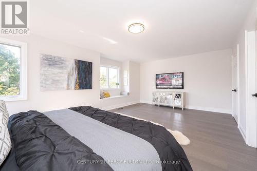 10 Burndenford Crescent, Markham, ON - Indoor Photo Showing Bedroom