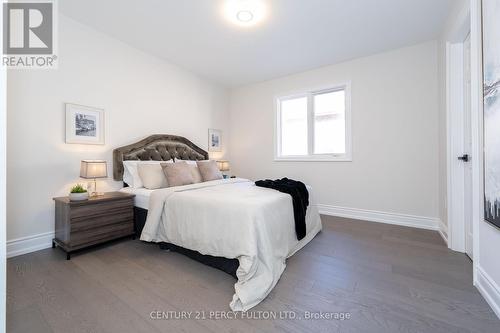 10 Burndenford Crescent, Markham, ON - Indoor Photo Showing Bedroom