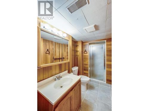 1510 Tulip  Street, Trail, BC - Indoor Photo Showing Bathroom