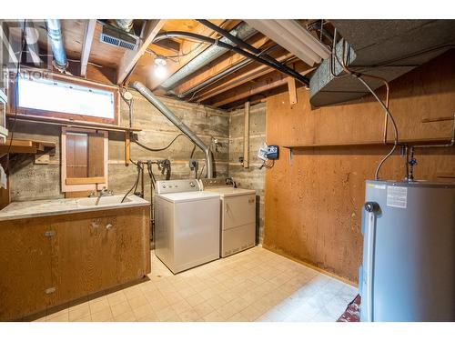 1510 Tulip  Street, Trail, BC - Indoor Photo Showing Laundry Room