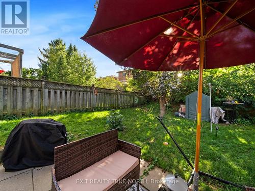 18 Ridgeway Avenue, Barrie, ON - Outdoor