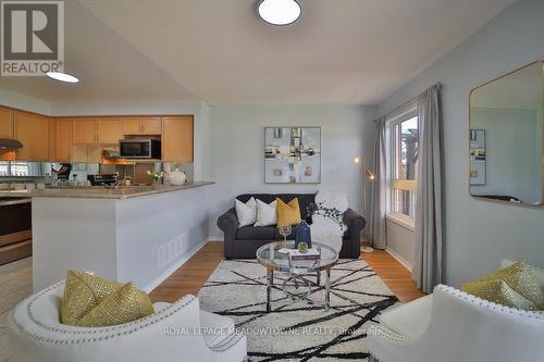 9 Blackcherry Lane, Brampton (Sandringham-Wellington), ON - Indoor Photo Showing Kitchen