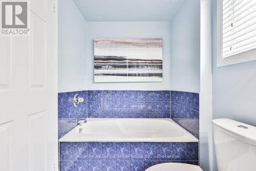 5258 Russell View Road, Mississauga, ON - Indoor Photo Showing Bathroom