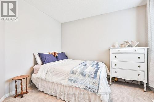 5258 Russell View Road, Mississauga, ON - Indoor Photo Showing Bedroom