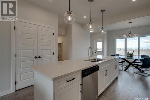 5516 Nicholson Avenue, Regina, SK - Indoor Photo Showing Kitchen With Double Sink