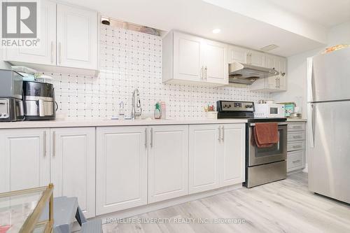 46 Ribbon Drive, Brampton (Sandringham-Wellington), ON - Indoor Photo Showing Kitchen