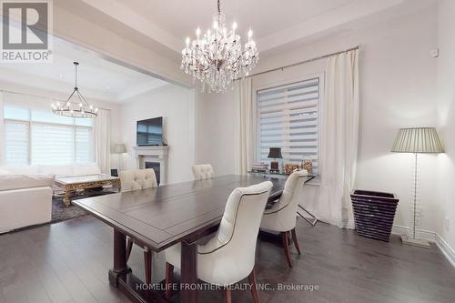 70 Threshing Mill Boulevard, Oakville, ON - Indoor Photo Showing Dining Room