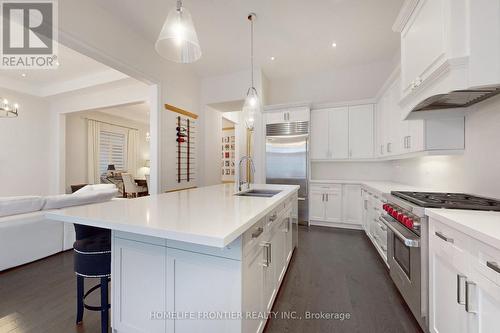 70 Threshing Mill Boulevard, Oakville, ON - Indoor Photo Showing Kitchen