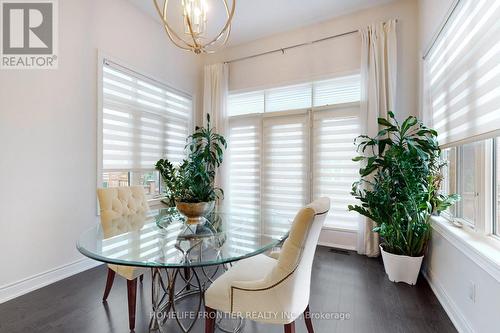 70 Threshing Mill Boulevard, Oakville, ON - Indoor Photo Showing Dining Room