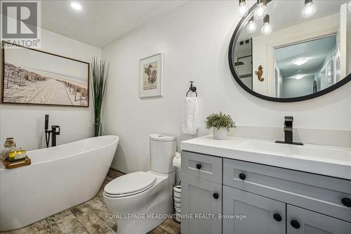 239 Jolliffe Avenue, Guelph/Eramosa, ON - Indoor Photo Showing Bathroom