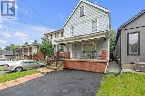 94 East 35Th Street, Hamilton, ON - Outdoor With Deck Patio Veranda