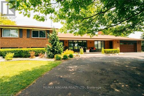 43225 Pettit Road W, Port Colborne, ON - Outdoor With Facade