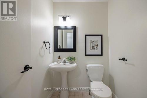 70 - 470 Wilkins Street, London, ON - Indoor Photo Showing Bathroom